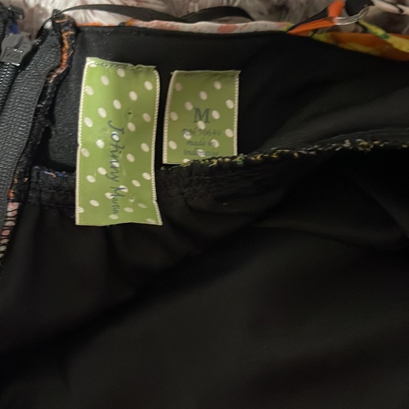 Johnny Martin size medium girls, shirt, spaghetti strap - Picture 3 of 3